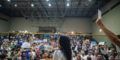 Juliana Brizola é anunciada como pré-candidata ao governo do RS pelo PDT