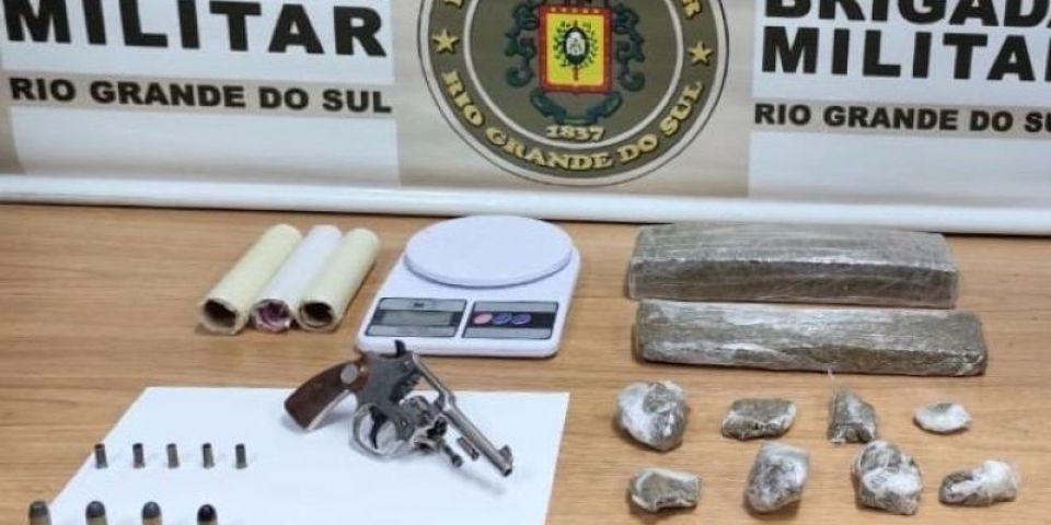 Dois homens trocam tiros com policiais e acabam presos em Tapes