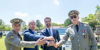 Eduardo Leite entrega mais de R$ 100 milhões em viaturas para a segurança pública