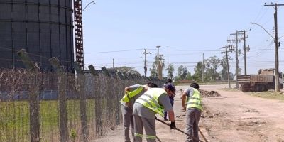 Mutirão de serviços é iniciado na Avenida Durval Ribeiro em Camaquã