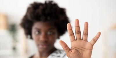 Mais da metade dos negros diz não saber como denunciar caso de racismo