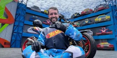 VÍDEO: motociclista morre após grave acidente em show do "Hot Wheels" no Beto Carrero World