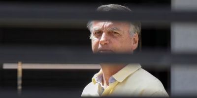 STF determina execução das penas de Bolsonaro e mais réus do Núcleo 1 da trama golpista
