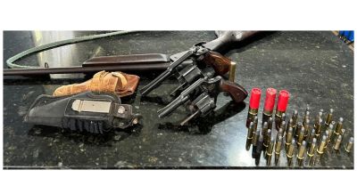 Polícia prende homem por posse de arma de fogo e munições na Chuvisca