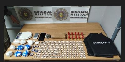 Homem é preso com quase 1,7 kg de drogas em Tapes