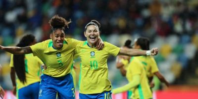 Seleção feminina fecha 2025 com goleada de 5 a 0 sobre Portugal