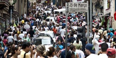 Mais de 8,6 milhões deixam pobreza; Brasil tem melhor nível desde 2012