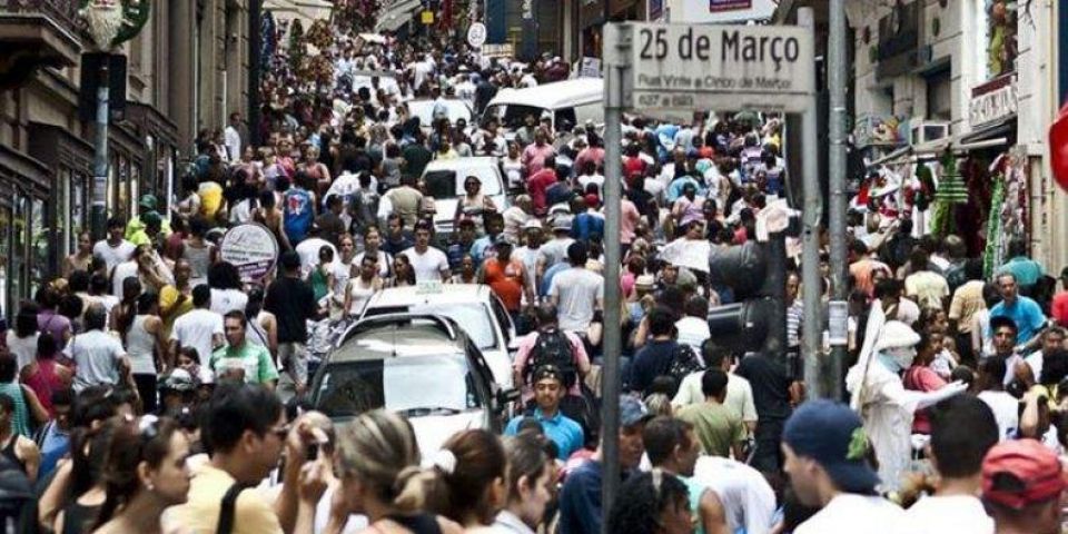 Mais de 8,6 milhões deixam pobreza; Brasil tem melhor nível desde 2012