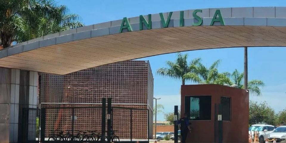 Anvisa proíbe fabricação e venda de suplementos irregulares