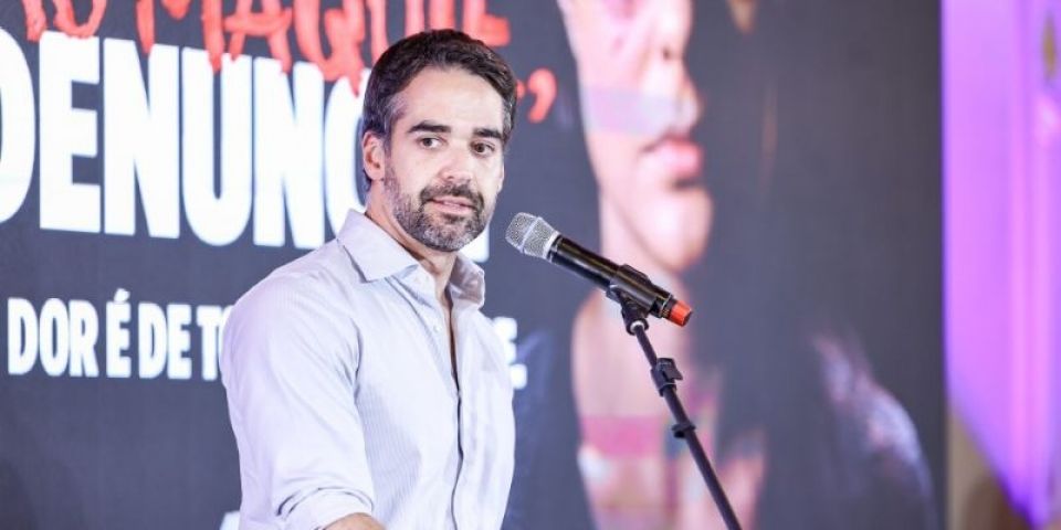 Eduardo Leite lança a campanha “Não maquie, denuncie” para prevenção da violência contra as mulheres no Rio Grande do Sul