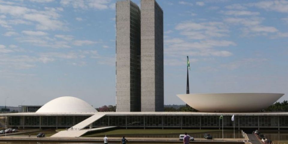 Congresso aprova MP do licenciamento ambiental especial