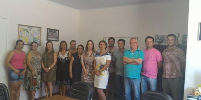 Cristal nomeia nova secretária de educação