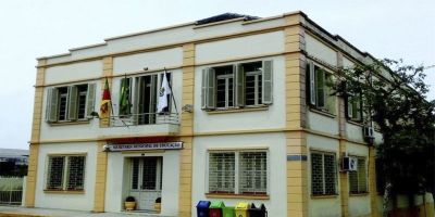 Vereador protocola pedido para barrar suspensão de contratos temporários na Educação de Camaquã