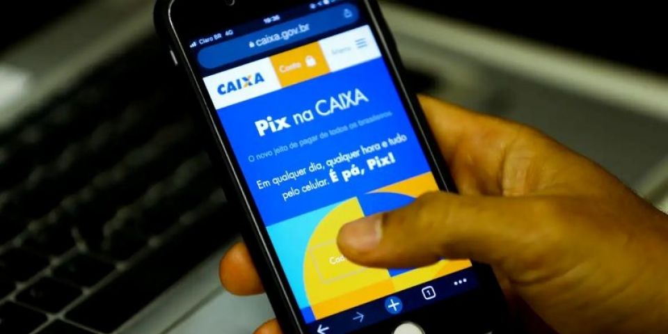 Pix bate recorde e supera 313 milhões de transações em um dia