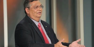 Dino manda PF investigar novas irregularidades em emendas Pix