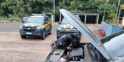 Casal é preso com SUV furtada e com placas clonadas na BR-290