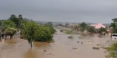 Registros: alagamentos causam transtornos em diferentes pontos em Camaquã