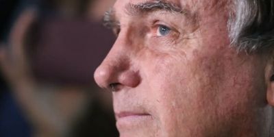 Após pedido de cirurgia, Moraes manda PF fazer perícia em Bolsonaro