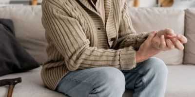 Confira dicas para manter a rotina de pessoas com Parkinson nas festas de fim de ano