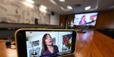 Debate pede inclusão no SUS de válvula que pode evitar perda de visão 