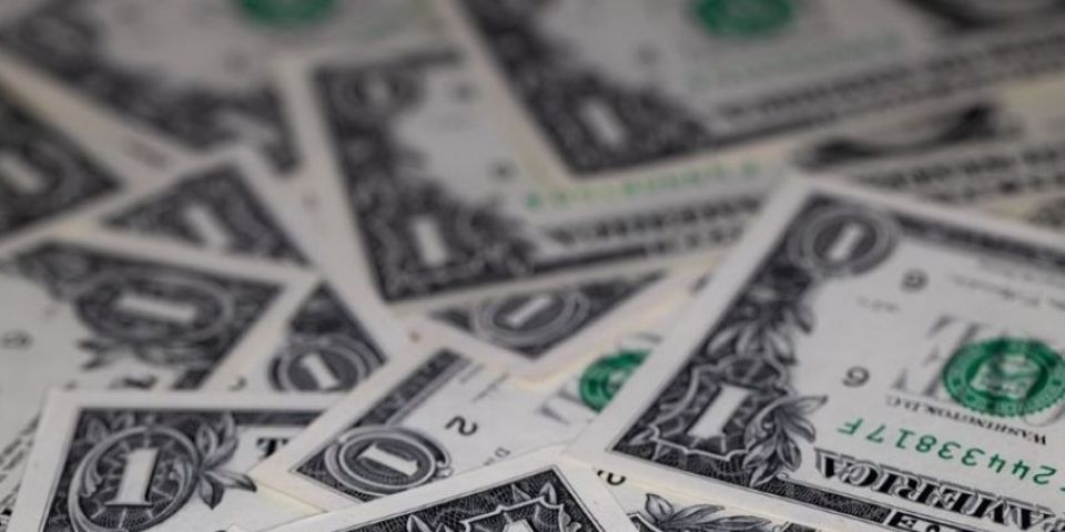 Dólar sobe para R$ 5,42, em meio a remessas de empresas ao exterior