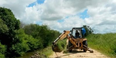 Secretaria dos Transportes realiza diversos serviços no interior de Camaquã