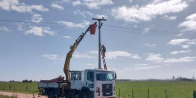 CEEE Equatorial restabelece energia para 65% dos clientes atingidos pelo temporal dessa segunda (15)
