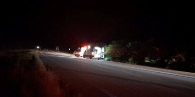 Urgente: homem e mulher morrem após serem atropelados na BR-116 em Tapes