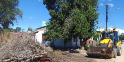 Bairros Caramuru e Cibilslândia recebem ações de limpeza em Arambaré