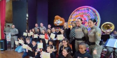 Brigada Militar encerra 2025 com mais de 72 mil alunos formados no Proerd