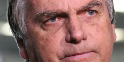 Moraes nega recurso de Bolsonaro contra condenação por trama golpista