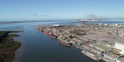 Portos públicos do Rio Grande do Sul superam 42 milhões de toneladas e registram maior movimentação desde 2021