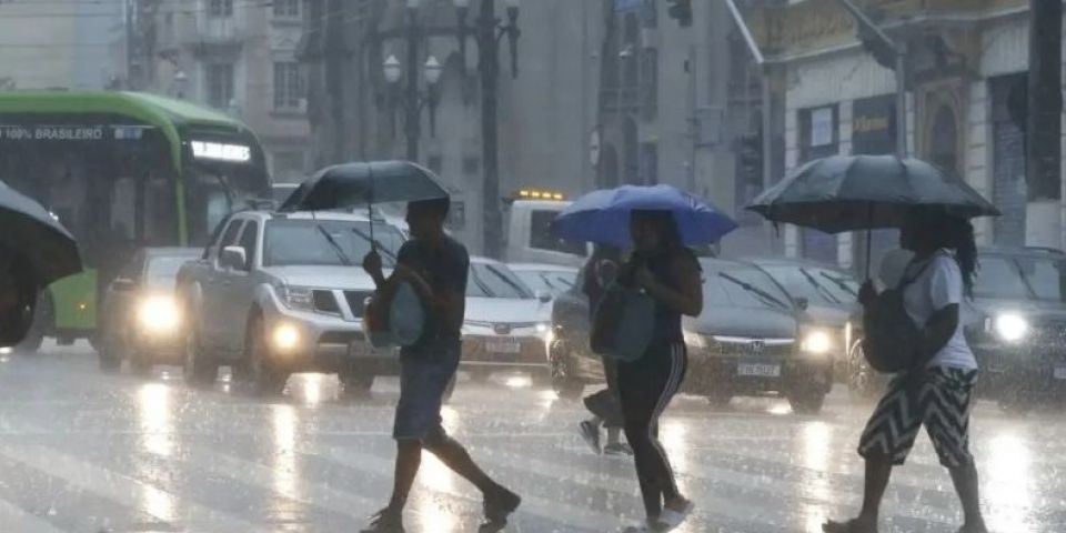 Bombeiros confirmam 8ª morte por temporais em São Paulo