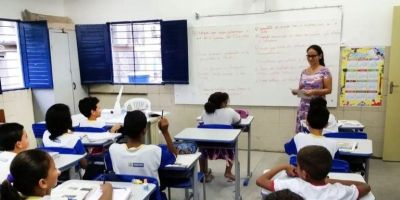 Com isenção do IR, metade dos professores da educação básica deixa de pagar imposto