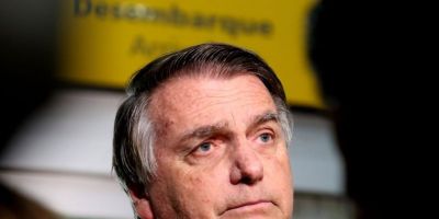 Bolsonaro deve ser internado amanhã para realizar cirurgia