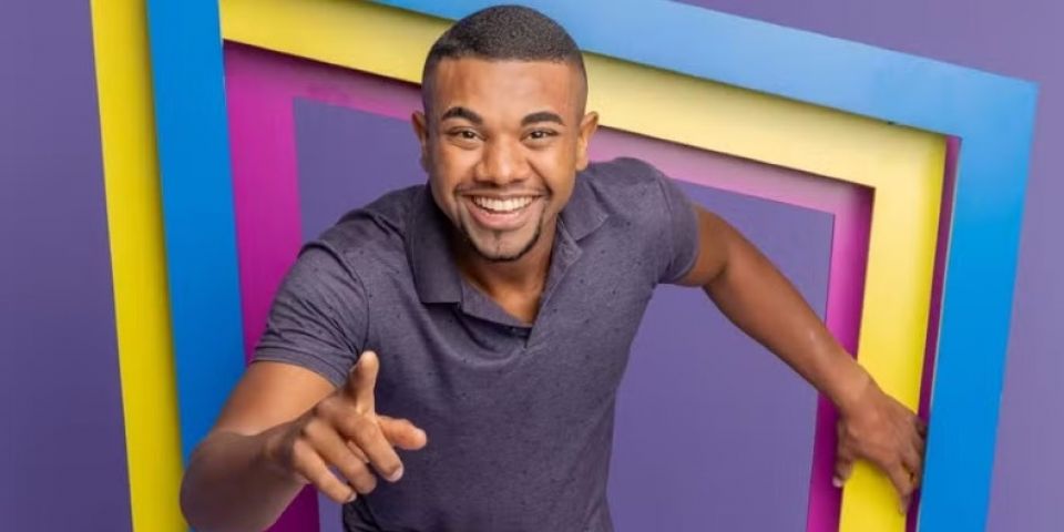 Ex-BBB afirma que Davi Brito estava doente, quis desistir do reality e foi convencido pela Globo a permanecer no jogo