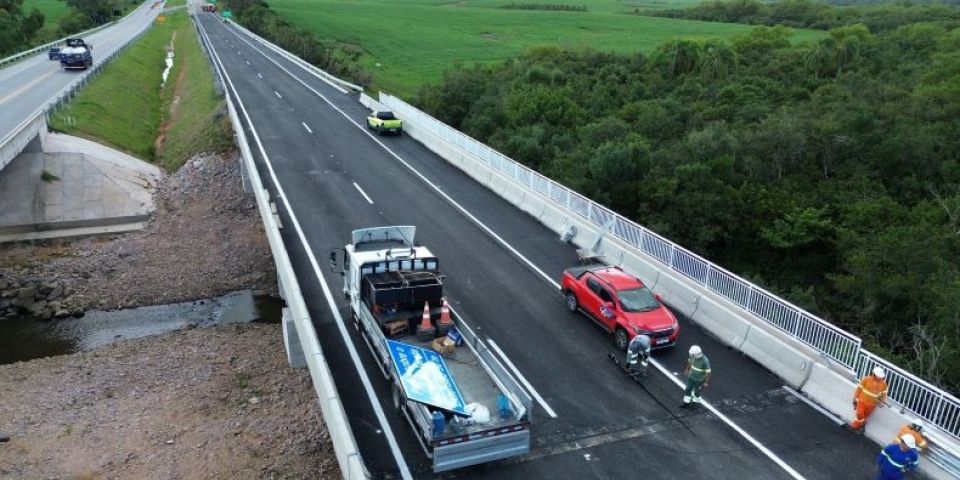 Ecovias Sul libera ponte da BR-116 para o tráfego e reforça a segurança viária no Polo Pelotas