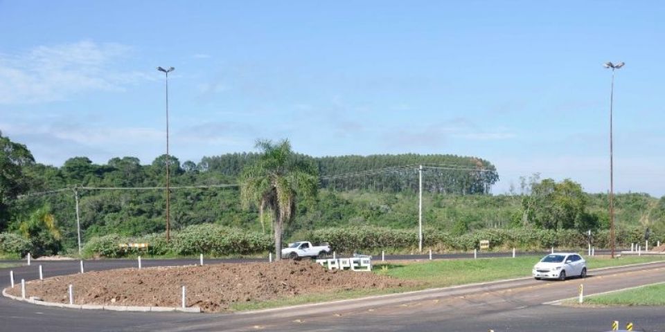 “Vidas estão sendo seifadas”, diz vereadora ao cobrar retomada das obras da BR-116, em Tapes