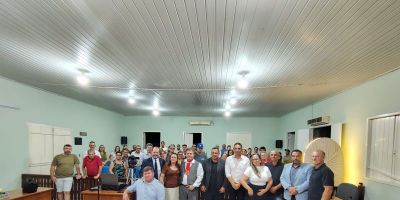 Câmara de Vereadores empossa nova mesa diretora em Amaral Ferrador