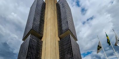 BC mantém juros básicos em 15% ao ano pela quinta vez seguida