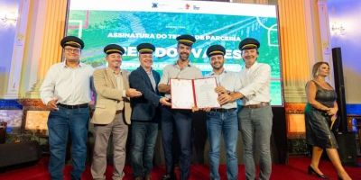 Eduardo Leite assina termo para recuperação e retomada do Trem dos Vales