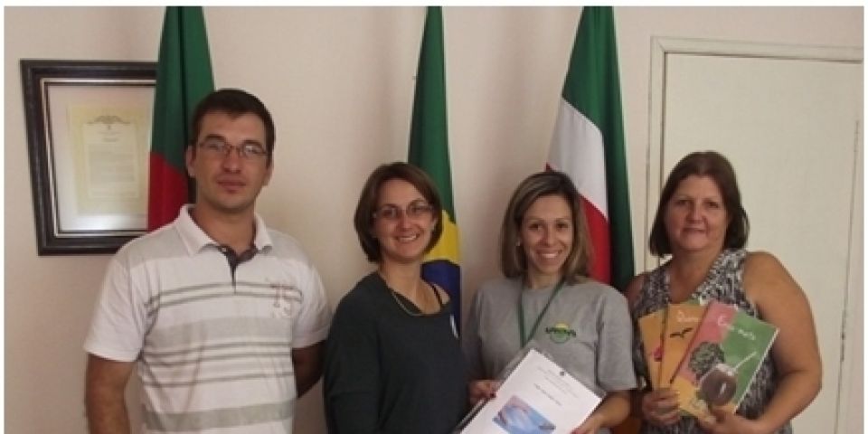 Cristal - Município firma parceria com Celulose Riograndense para desenvolver projetos ambientais e culturais