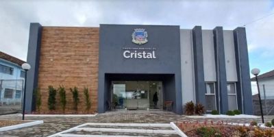 Vereador cobra “descongela” e recontagem de tempo de serviço dos servidores em Cristal