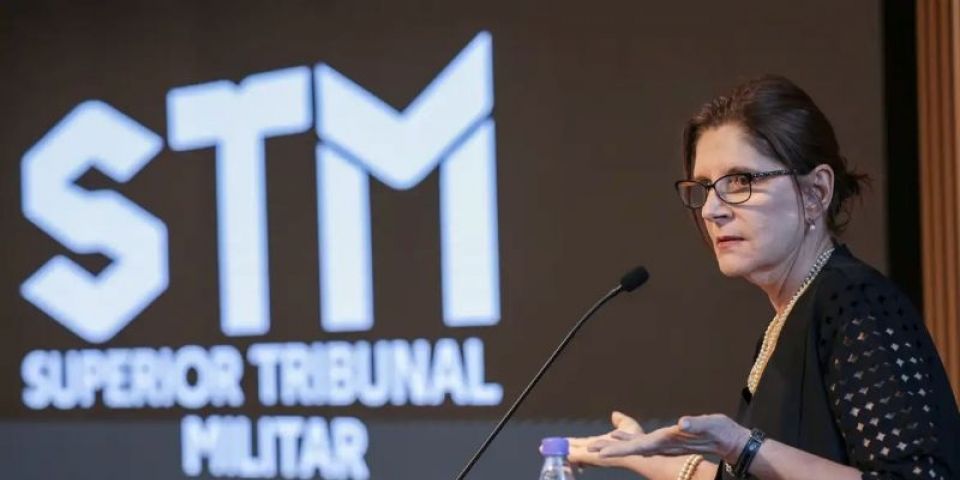 Bolsonaro fez descaso com preceitos éticos dos militares, diz MPM