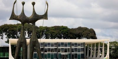 STF: caixa dois pode ser punido como improbidade administrativa