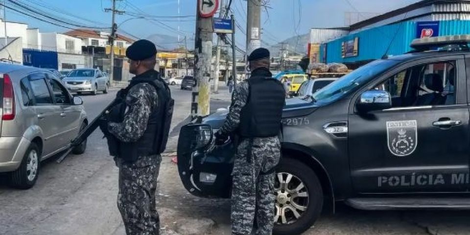 Capitão da PM é preso por envolvimento com a facção Comando Vermelho