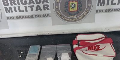 Popular realiza denúncia anônima e homem é preso por tráfico de drogas em Camaquã