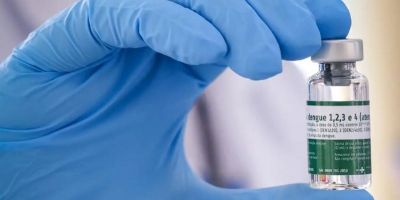 Começa vacinação de 1,2 milhão de profissionais de saúde contra dengue