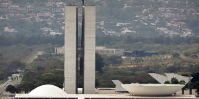 Lula sanciona, com vetos, reajuste salarial para cargos do Legislativo