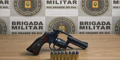 Homem é preso por portel ilegal de revólver e munições em Tapes